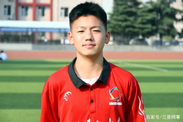 阿森纳未来之星恩瓦内里崭露头角，挑战萨卡地位